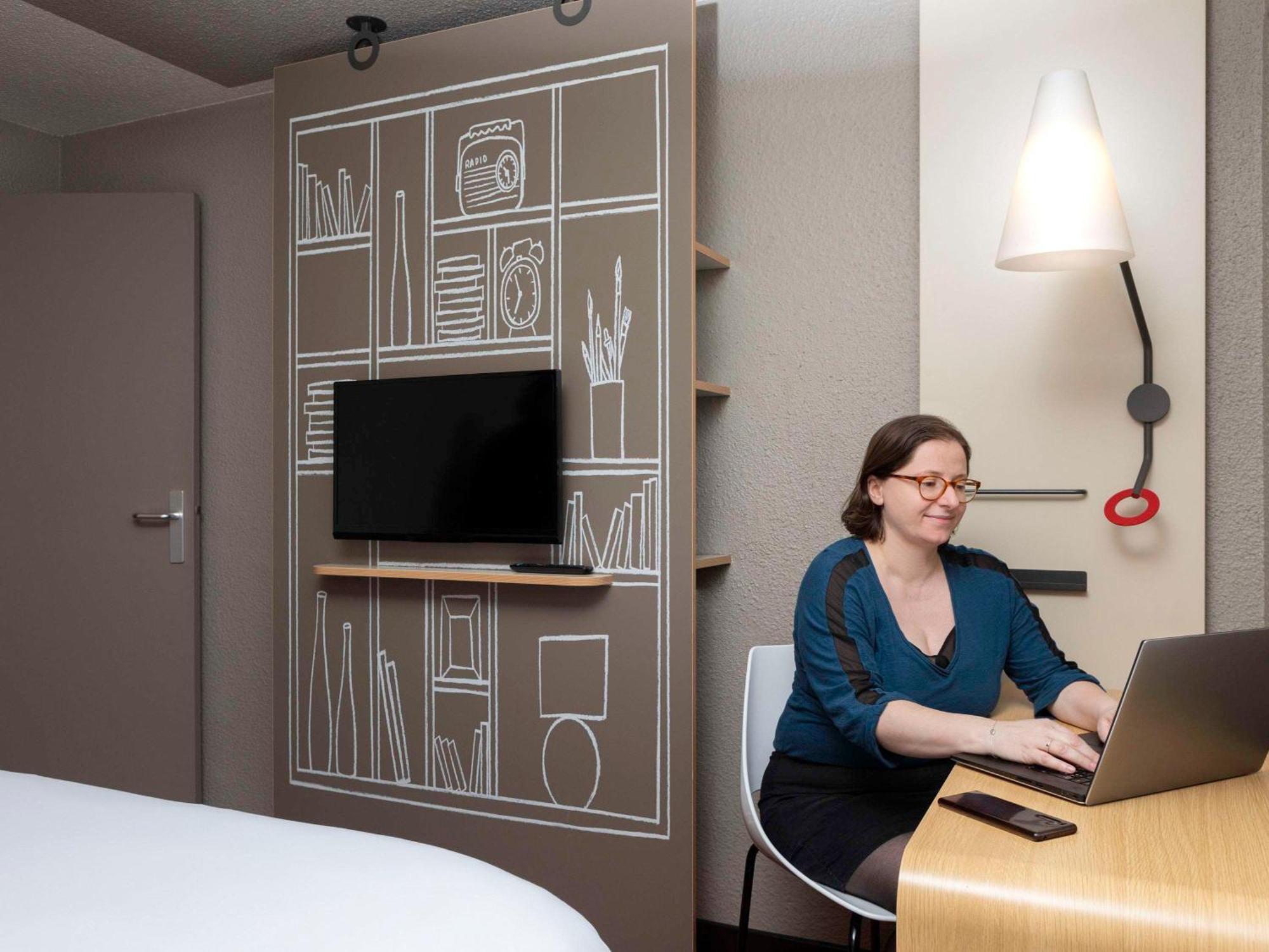 Ibis Paris Porte De Bercy Charenton-le-Pont Zewnętrze zdjęcie
